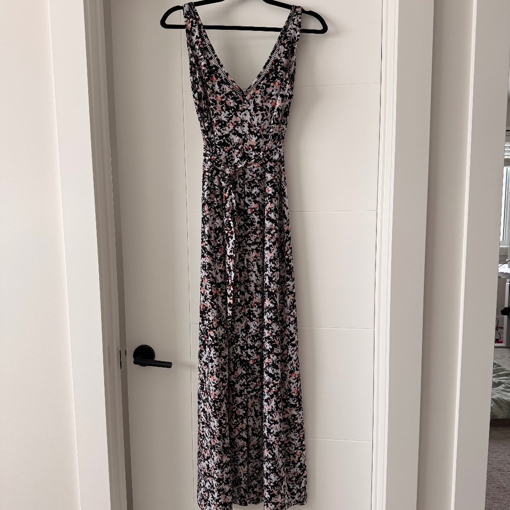 White House Black Market High-Low V-Neck Dress - Floral Pattern